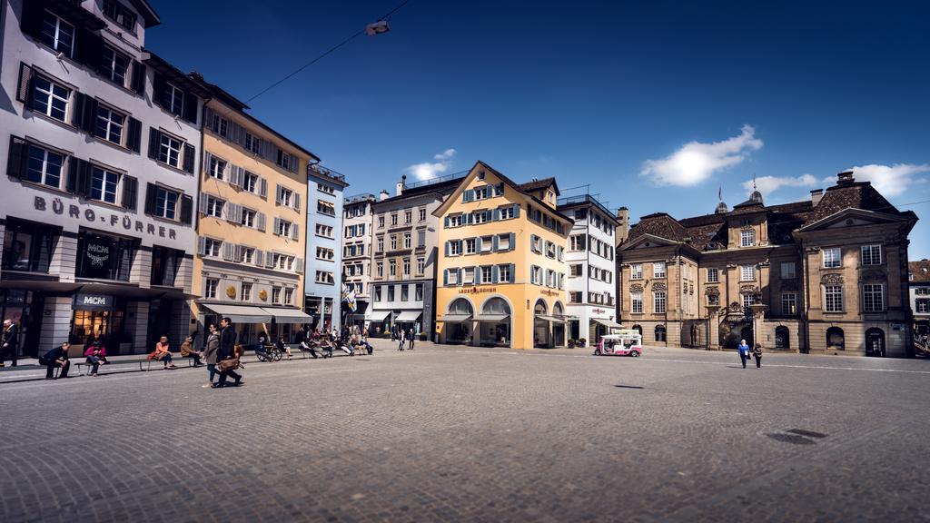 Lake Side Location Bellevue Zurich Bagian luar foto
