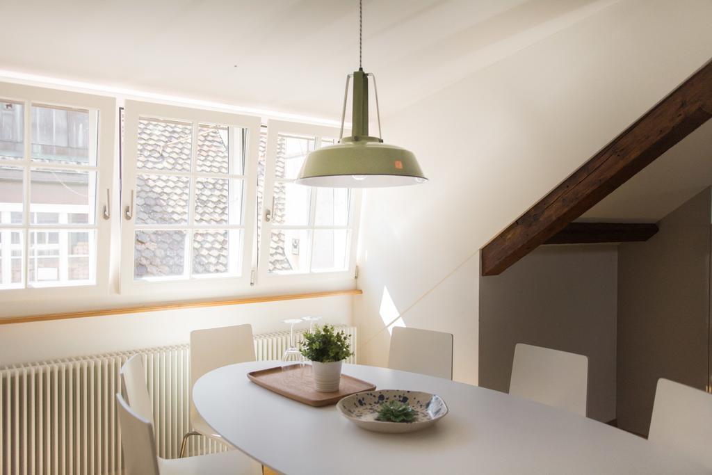 Lake Side Location Bellevue Zurich Bagian luar foto