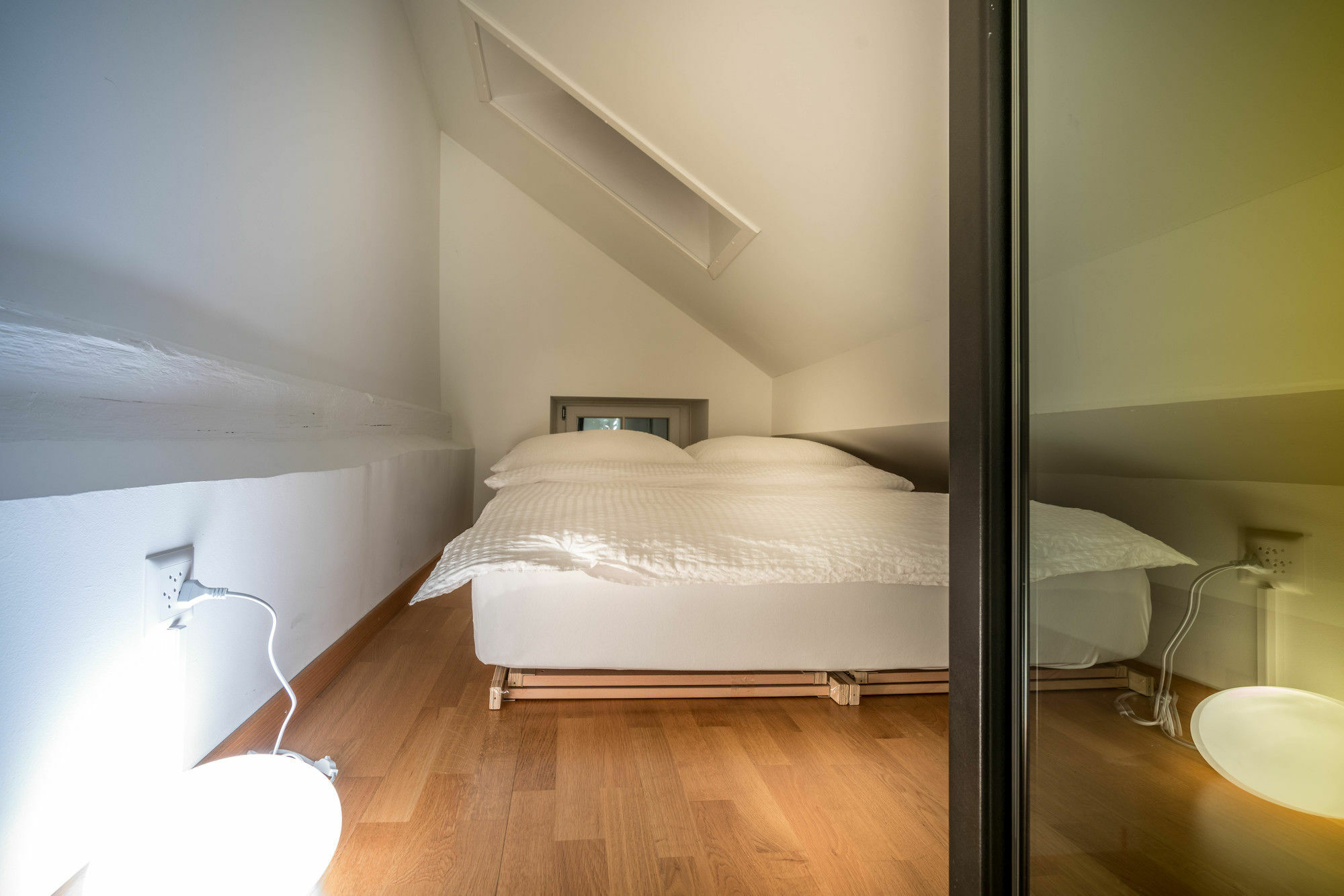 Lake Side Location Bellevue Zurich Bagian luar foto