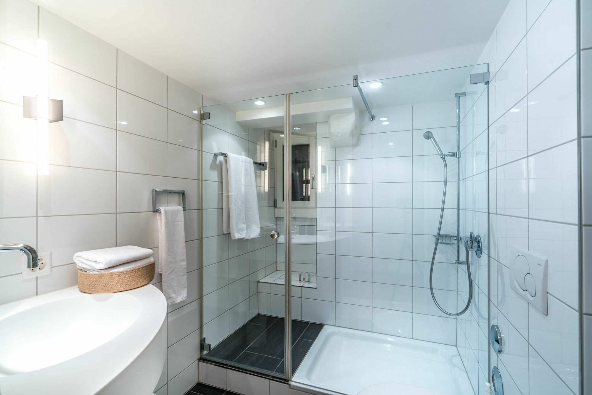 Lake Side Location Bellevue Zurich Bagian luar foto